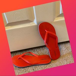 American Eagle Flip Flops